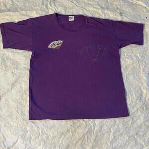 Vintage women’s 80’s anvil single stitch grandma core shirt size L